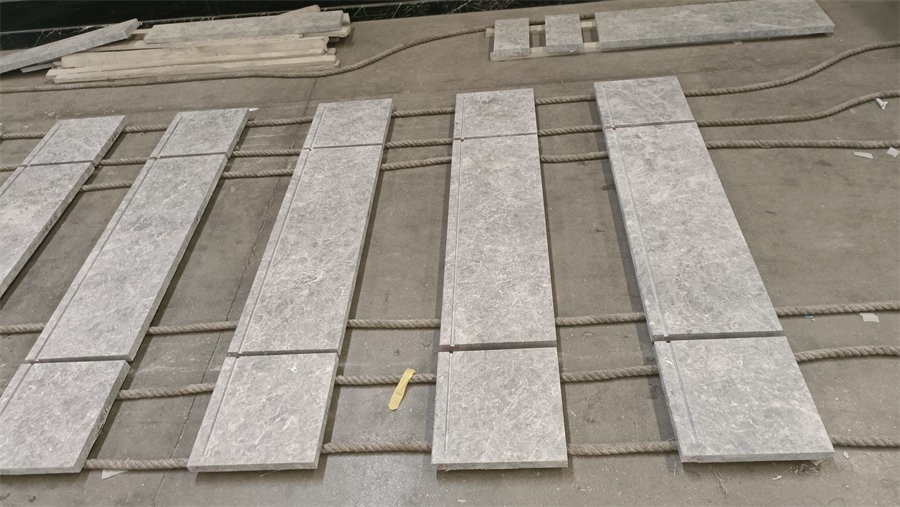 TUNDRA GREY MARBLE STEPS TUNDRA GREY MARBLE STEPS