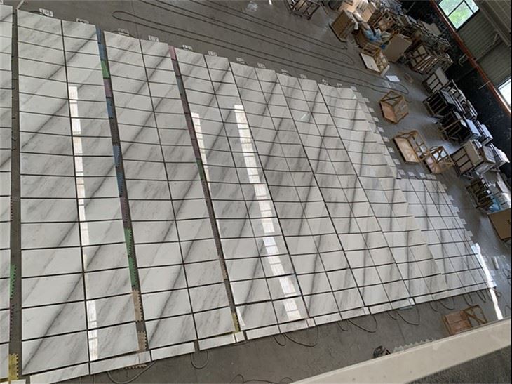 3/4 White Marble Stone