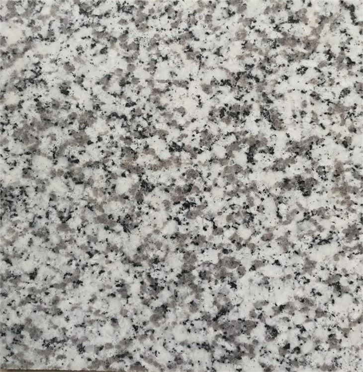 Granitfliesen Farbe Grau