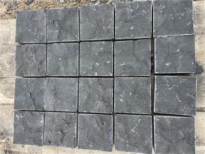 Pflastersteine ​​aus Basalt