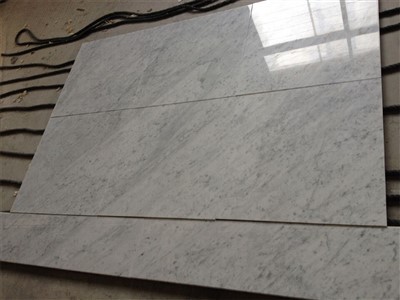 Weiße Marmorfliesen für Luxuswohnungen